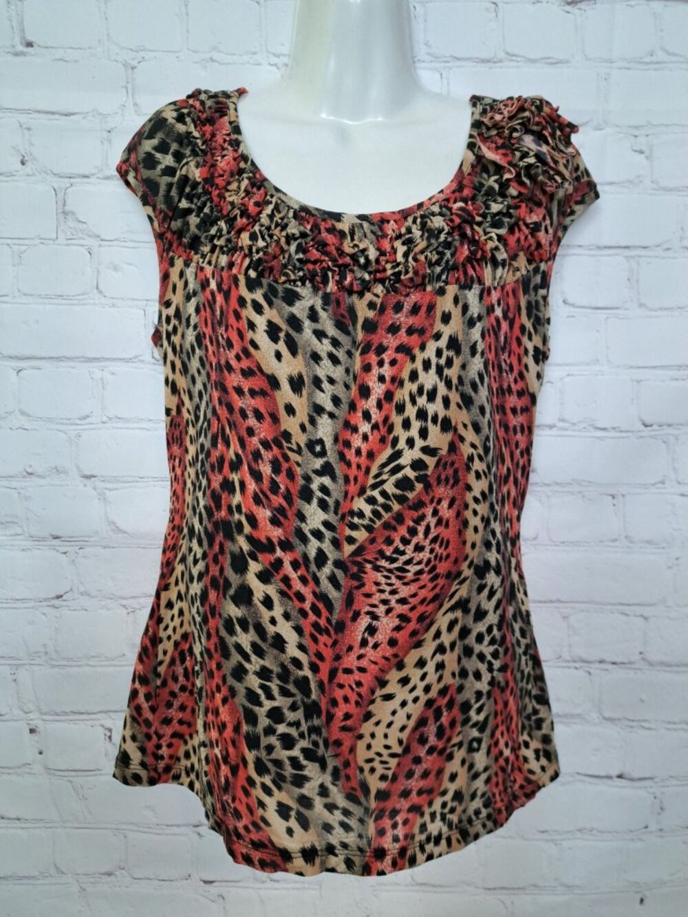 Worthington Animal Print Top Size Medium